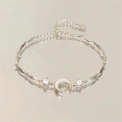 Elegant Crystal Flowers Bracelet